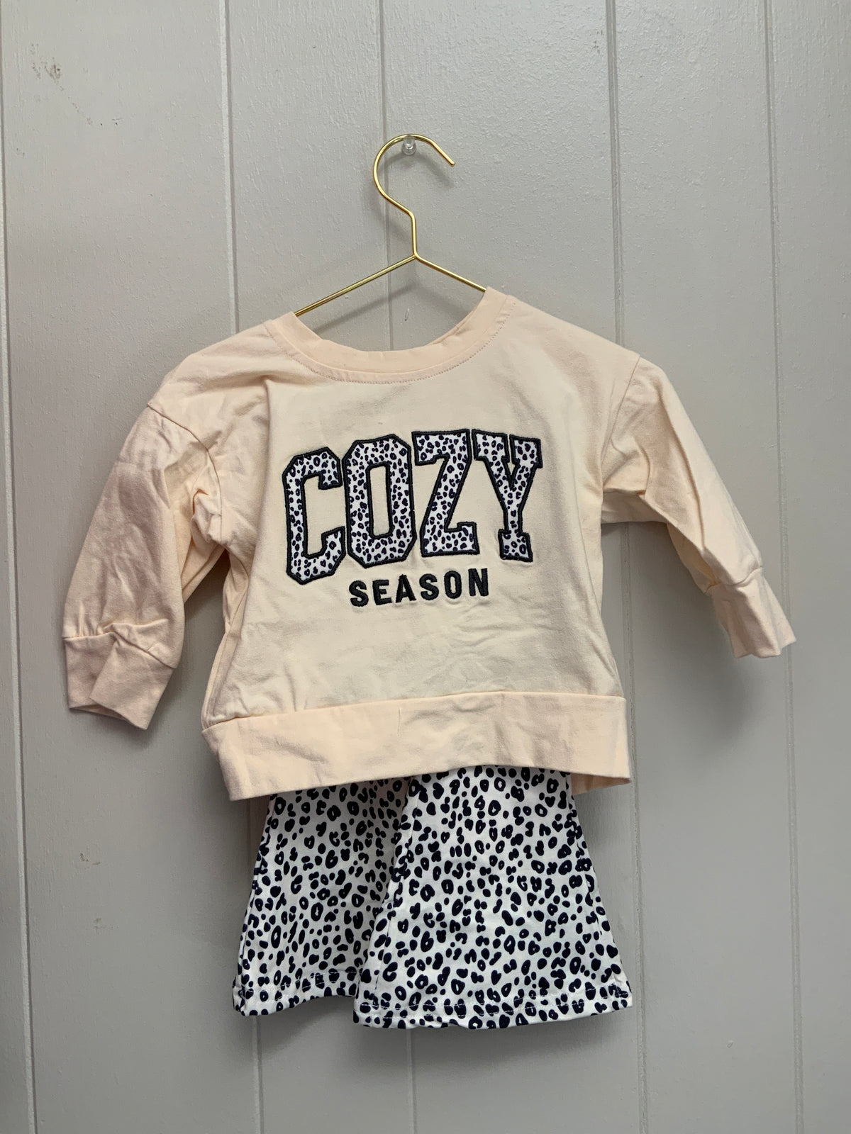 Cozy Season Leopard Outfit